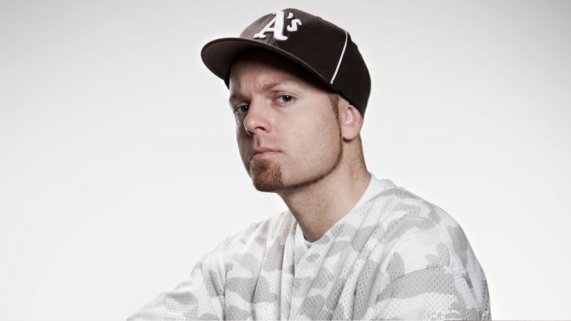 Datei:DJ Shadow background.jpg